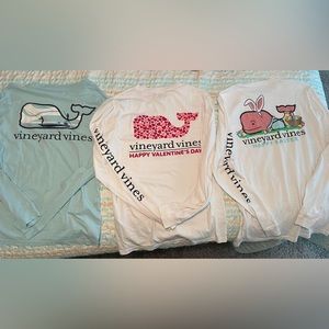 Vineyard Vines Men’s XS lot of 3 long sleeve tees